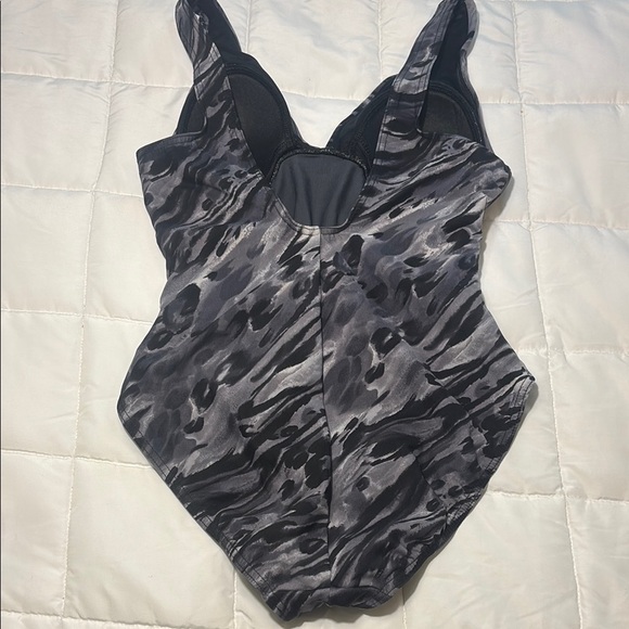 Miraclesuit Black and Gray One-Piece Swimsuit - Picture 4 of 12
